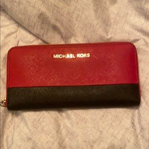 Micheal Kors wallet